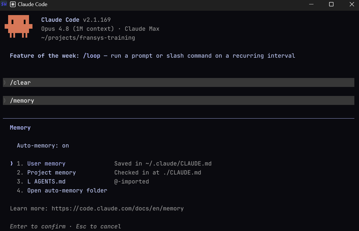 Panneau /memory de Claude Code : mémoire utilisateur, projet et AGENTS.md importé