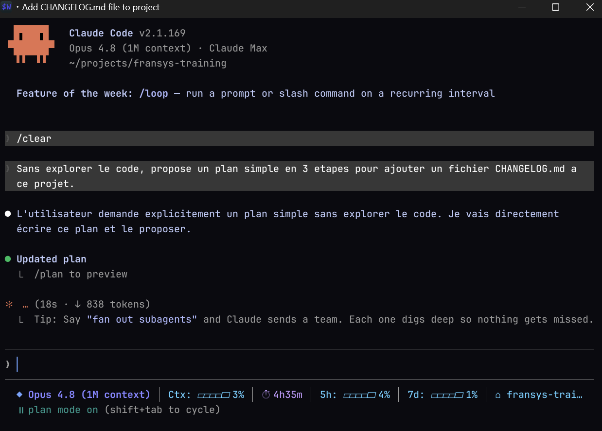 Mode plan actif dans Claude Code : Claude prépare un plan sans modifier de fichiers